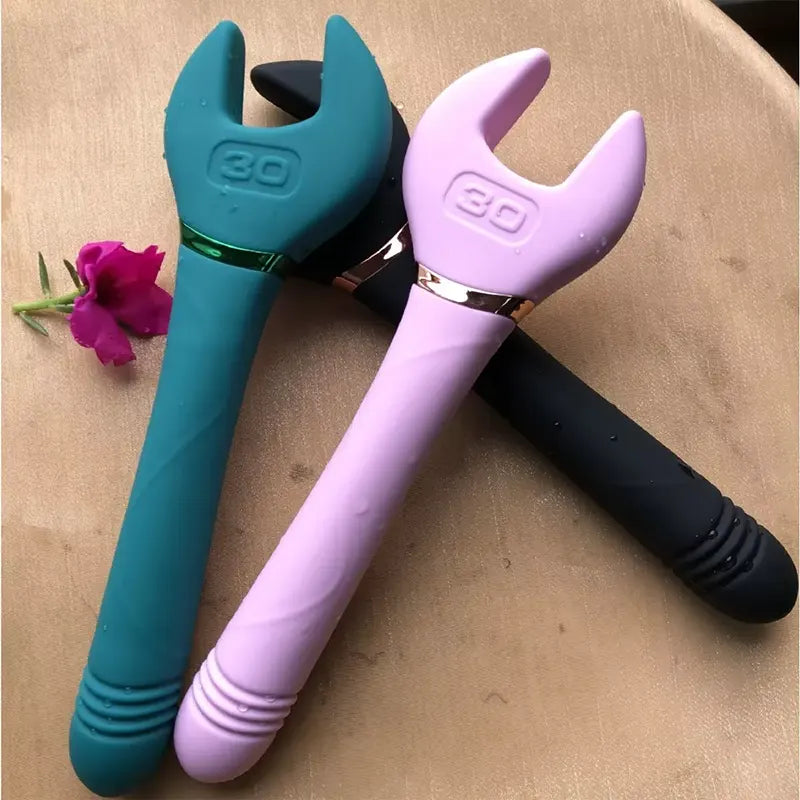 Pleasure Tool Wrench Vibrator